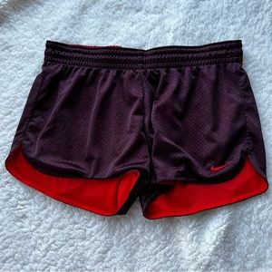 Nike mesh shorts medium black red